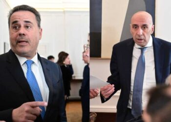 Alldaynews.gr «Βόμβα» στην κυβέρνηση: Παραιτήθηκε η… καρδιά του Μεγάρου Μαξίμου – Τέλος οι υπουργοί Σταύρος Παπασταύρου και Γιάννης Μπρατάκος!