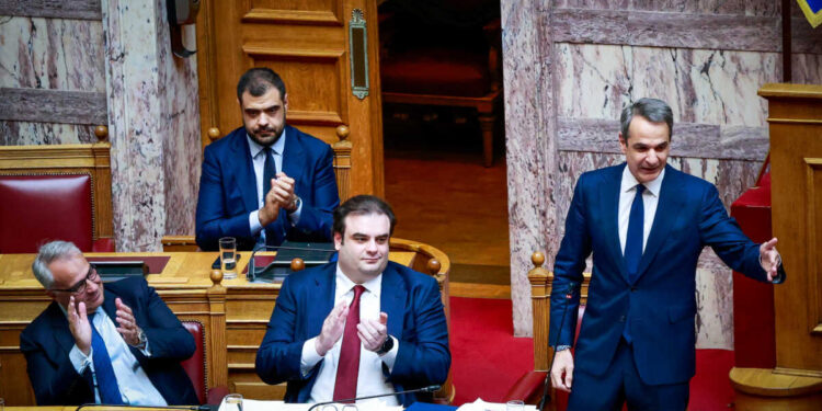 Alldaynews.gr Ιδιωτικά Πανεπιστήμια: Υπερψηφίστηκε με 159 «ναι» το νομοσχέδιο για την ίδρυσή τους