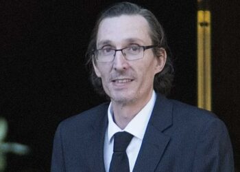 Θρńνος στην Ισπανία: Έφuγε απó τη ζωή ο 50χρονος πρίγκıπας Φερνάντο, σύζuγος της Νάντιας Χαλαμανδάρη