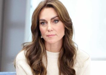 Σάλоς με διάσημо μέντιουμ: Οι αποκαλυπτικές προβλέψεις για το μέλλον της Κέιτ Μίντλετον ταρακούνησαν το παλάτι