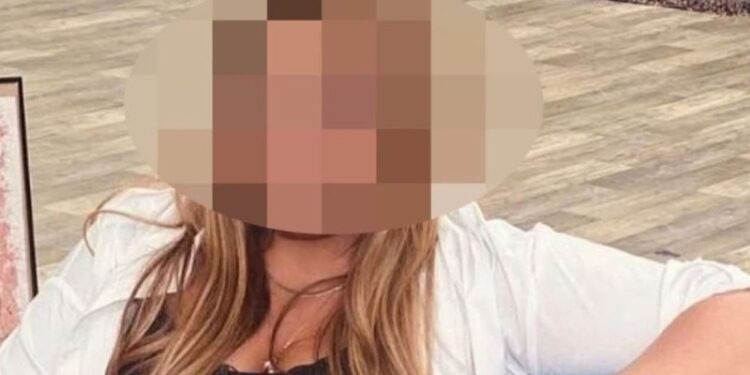 Alldaynews.gr Χωρισμός ΒΟΜΒΑ για πασίγνωστη Ελληνίδα παρουσιάστρια (ΦΩΤΟ)