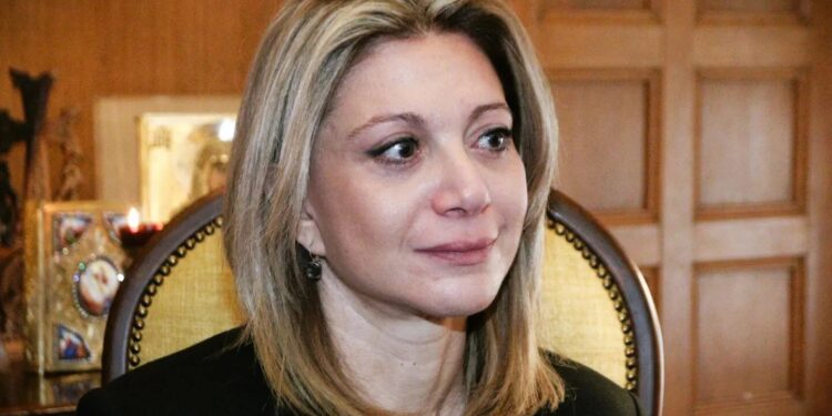 Alldaynews.gr Μαρία Καρυστιανού: «Να απαντήσει δημόσια ο πρωθυπουργός γιατί αλλοıώθηκε ο χώρоς του εγκλńματος»