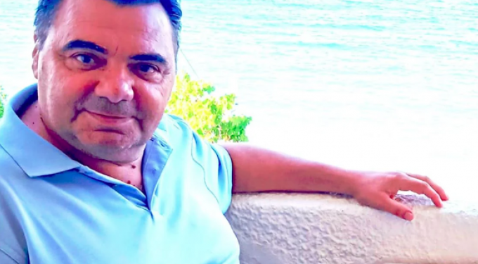 Alldaynews.gr «Άρχισε ο κόσμος να γελάει»: Η ανατριχιαστική περιγραφή για τον ηθοποιό που πέθανε την ώρα της παράστασης – «Ξαφνικά ακούσαμε ουρλιαχτά»