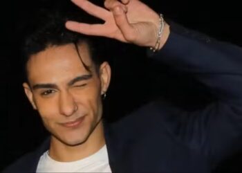 Νίκος Μπάρκουλης: «Δεν δουλεύω ταξί, σε κοτοπουλάδικο δουλεύω! Η δουλειά δεν είναι ντροπή»