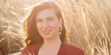 «Έφυγε» η Λαβίνια Σταθάκη – Άφησε πίσω σύζυγο και 3 παιδιά (φωτο)