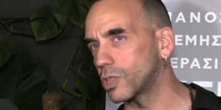 Πάνος Μουζουράκης: Αιφνιδίασε τους πάντες – «Έχουμε ήδη βαπτίσει την κόρη μας με τη Μαριλού»