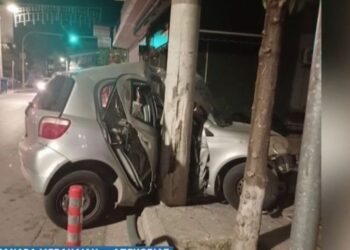 Τραγικό τροχαίο δυστύχημα με έναν 32χρονο νεκpό – Αυτοκίνητο καρφώθηκε σε κολώνα