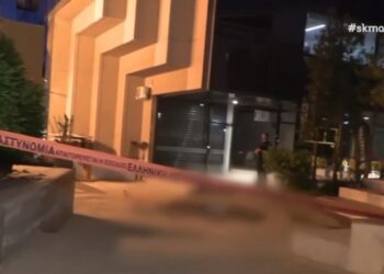 Βγήκαν όπλα και μαχαίρια έξω από γνωστό νυχτερινό κέντρο στο Μαρούσι τα ξημερώματα – Ένας νεκρός και ένας τραυματίας