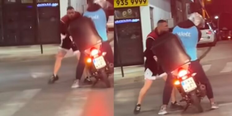 Alldaynews.gr Άγιος Δημήτριος: Άγρια ρατσιστική επίθεση σε διανομέα στη μέση του δρόμου – Εικόνες αποτροπιασμού