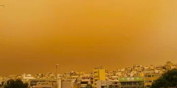 Alldaynews.gr Αφρικανική σκόνη: «Πνiγnκαν» Αρχαία Ολυμπία, Καλαμάτα και Αττική – Συγκλονιστικές εικόνες από όλη την Ελλάδα