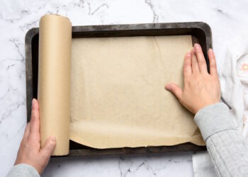 Καρκινογόνες ουσίες σε λαδόκολλα ψησίματος – Ευρήματα νέας μελέτης