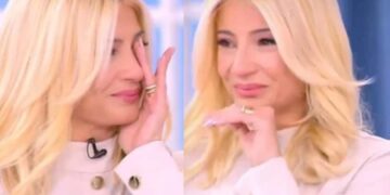 Alldaynews.gr Κραυγή απόγνωσης από την Φαίη Σκορδά – «Ποιός πήρε το παιδί μου, το μωρό μου;» (video)