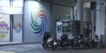 Η 28χρονη είχε μηνύσει τον πρώην σύντροφό της για βιασμό και ξυλοδαρμό – Της κάρφωσε το μαχαίρι στην καρδιά έξω από το ΑΤ Αγίων Αναργύρων