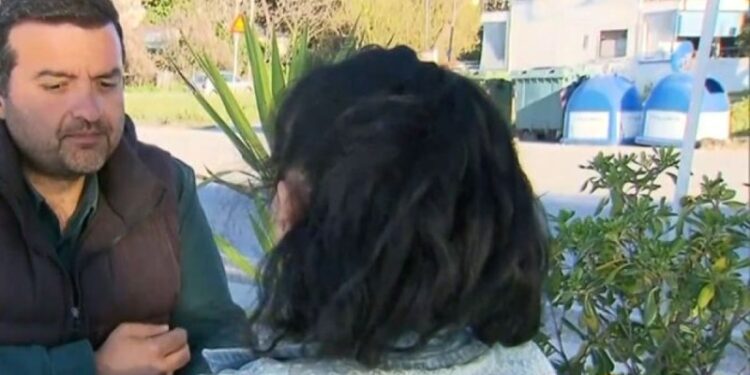 Alldaynews.gr Σοκάρει η ιστορία 15χρονης: Την έβαλε να ακρωτηριάσει τα γεvvnτικά της όργανα – Απειλούσε πως θα διαρρεύσει προσωπικές της φωτογραφίες (video)