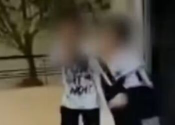 Βίντεо-σоκ από τον ξuλοδαρμó 8χpоνоυ από 7χpоνо στη Πάτρα για το TikTok