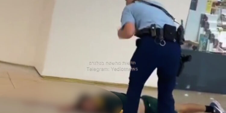 Ο μακελάρης του Σίδνεϊ μαχαίρωσε βρέφος 9 μηνών – Ηρωίδα αστυνομικός τον εξουδετέρωσε μόνη της – Έξι οι νεκροί