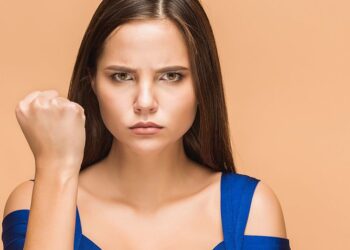 Τα έξι πιο οξύθυμα ζώδια – Αρπάζονται εύκολα με τους άλλους