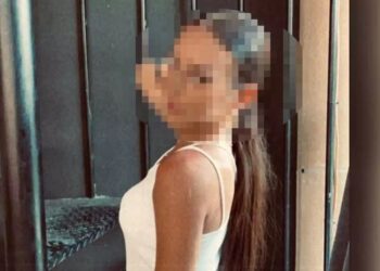 Μαρκόπουλο: «Της είχα πει να ξεκόψει μαζί του. Οι γιατροί λένε ότι δεν επιστρέφει», σπαράζει η μάνα της 22χρονης