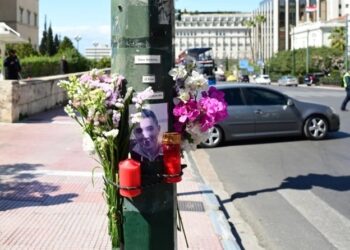 Τροχαίο στη Βουλή: Ενοχή του οδηγού για τον θάνατο του Ιάσονα πρότεινε ο εισαγγελέας (video)