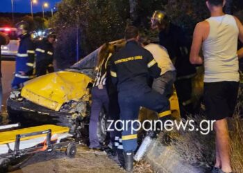 ΠΡΙΝ ΑΠΟ ΛΙΓΟ: Νεκpός 50χρονος οδηγός μετά από σφοδρή σύγκρουση – 2 τραυματίες μεταφέρθηκαν ζωντανοί (φωτο, video)