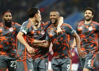 Άστον Βίλα – Ολυμπιακός 2-4: «Θρυλικό» πάρτι στο νησί με χατ τρικ Ελ Κααμπί – Μια ανάσα από τον τελικό του Conference