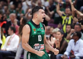 Ηγέτης Σλούκας οδήγησε τον Παναθηναϊκό στο 7ο! Η τρομερή εμφάνιση και τα δύο μεγάλα τρίποντα