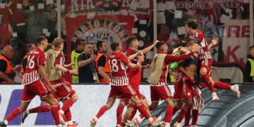 Alldaynews.gr Θρυλική ιστορία: Κυπελλούχος Ευρώπης ο Ολυμπιακός!