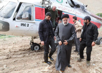 «Το ελικόπτερο συνετρίβη» στα βουνά λέει Ιρανός αξιωματούχος – «Κινδυνεύει η ζωή του προέδρου Ραϊσί και του ΥΠΕΞ Αμπντολαχιάν»