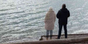 Alldaynews.gr Σας βλέπουν από ψηλά: 10 σημάδια ότι οι ψυχές των νεκρών που αγαπάτε είναι κοντά σας