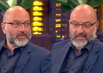 Δακρυσμένος ο Σάκης Αρναούτογλου: «Ένα μήνα πριν φύγει από τη ζωή με κάλεσε να μου πει…»