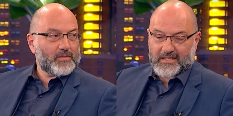 Alldaynews.gr Δακρυσμένος ο Σάκης Αρναούτογλου: «Ένα μήνα πριν φύγει από τη ζωή με κάλεσε να μου πει…»