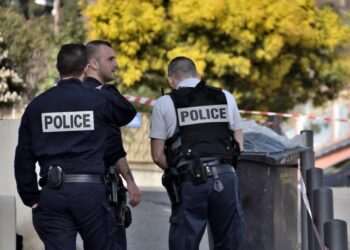 Μαθητής λυκείου μαχαίρωσε καθηγήτρια την ώρα του μαθήματος