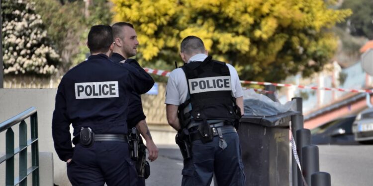 Μαθητής λυκείου μαχαίρωσε καθηγήτρια την ώρα του μαθήματος