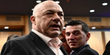 Alldaynews.gr Ο Μπέος έκανε απροειδοποίητο «ντου» στην Πολεοδομία του Βόλου και έλειπε το 70% των υπαλλήλων