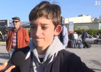 Επικός πιτσιρικάς «ξενέρωσε» με τις διακοπές μόλις θυμήθηκε το σχολείο – «Μου έφυγε η όρεξη τώρα»