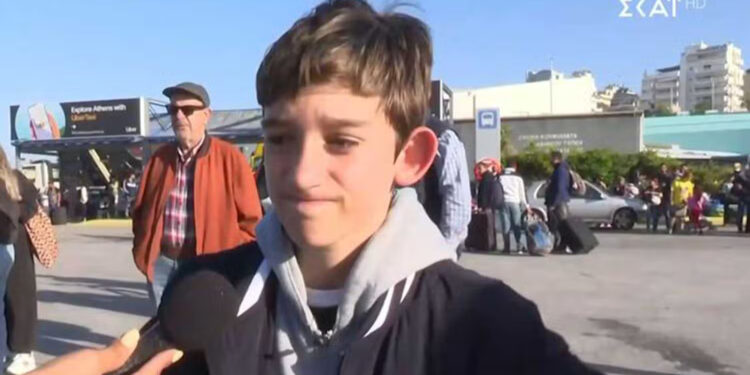 Alldaynews.gr Επικός πιτσιρικάς «ξενέρωσε» με τις διακοπές μόλις θυμήθηκε το σχολείο – «Μου έφυγε η όρεξη τώρα»