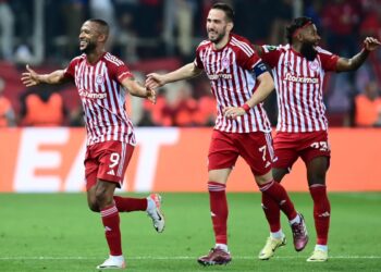 Ονειρεμένη εμφάνιση: Έρχεται …θρυλικός τελικός του Conference – Ολυμπιακός- Άστον Βίλα 2-0 με σόου Ελ Κααμπί