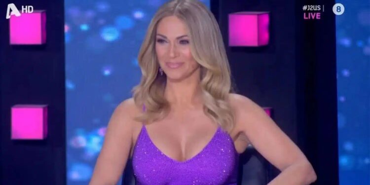 Alldaynews.gr J2US: Η Έλλη Κοκκίνου έβαλε «φωτιά» στην σκηνή – «Είναι σαν να έχει γίνει κάτι στη ζωή σου»