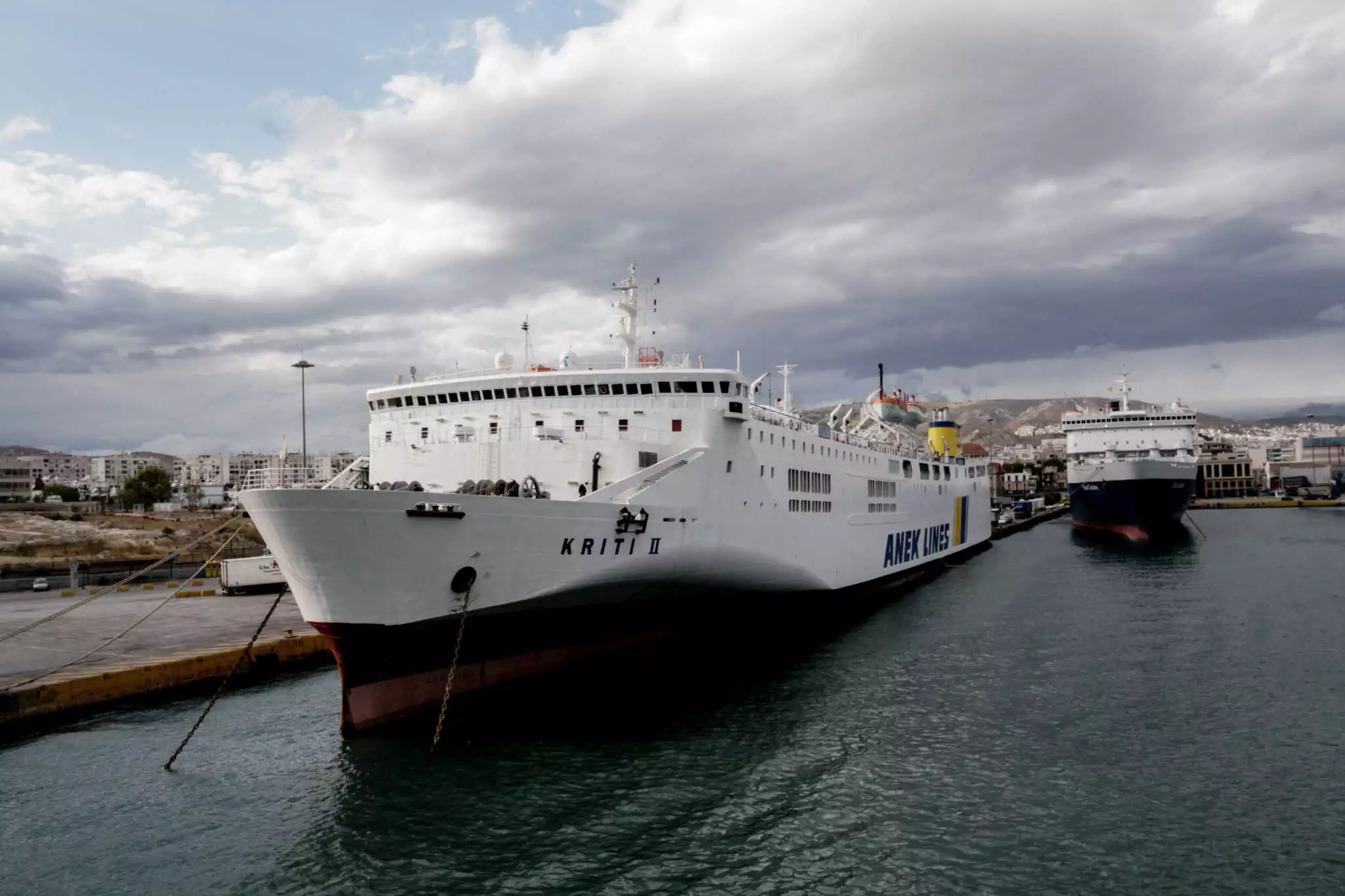 Λιμάνι Πειραιά: Απαγόρευση απόπλου για το «Κρήτη ΙΙ» λόγω βλάβης στην ηλεκτρομηχανή του πλοίου