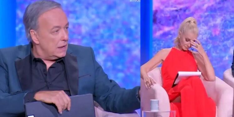 Alldaynews.gr «Φοράς μίνι και βλέπω το…»: H απρεπής ατάκα του Ανδρέα Μικρούτσικου στο live του Tv Queen που δεν πρόλαβαν να κόψουν (video)