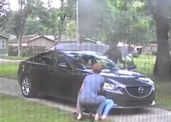 Κλέφτες πυροβολούν εναντίον οικογένειας για να κλέψουν ΙΧ – Μέσα στο όχημα βρίσκονταν παιδιά (video)