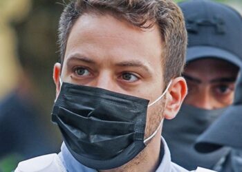 Θέλει να γίνει πολιτικός: Ο Μπάμπης Αναγνωστόπουλος δίνει ξανά Πανελλήνιες και έχει συγεκριμένο στόχο