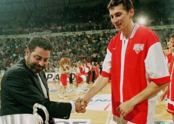 Πένθος στο ελληνικό μπάσκετ: Πέθανε ο Θόδωρος Καρατζάς