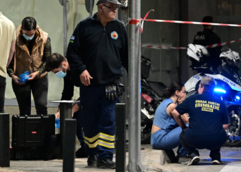 Βύρωνας: Η αλβανική μαφία έψαχνε τον 32χρονο από το 2021 – Σε σοκ το παιδί που είδε τον πατέρα του νεκρό (video)