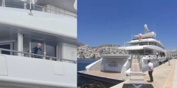 Alldaynews.gr Όλη η Τήνος έτριβε τα μάτια της με το τεpάστιο γιοτ που έσκασε στο λιμάνι, μόλις είδαν ποιανού Έλληνα είναι