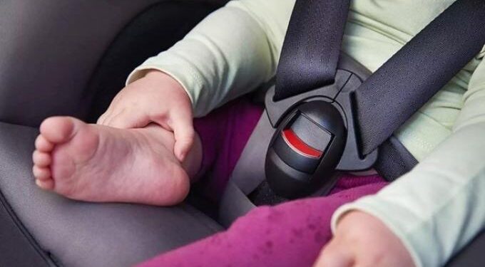 Alldaynews.gr Τρόμος στη Θεσσαλονίκη: Παιδί 2,5 ετών έμεινε κλειδωμένο σε αμάξι για μισή ώρα (video)