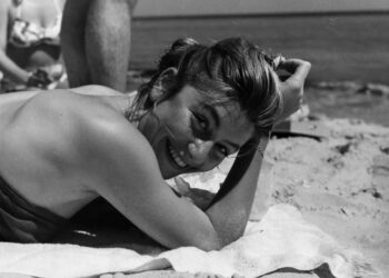 Πέθανε η Ανούκ Εμέ – Έμεινε στην ιστορία για το «Ένας άνδρας, μια γυναίκα» – Ο αποχαιρετισμός της κόρης της Μανουέλας Παπατάκη