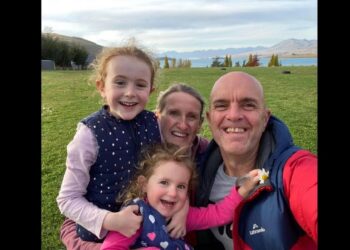 Γονείς πέθαναν από καρκίνο με διαφορά λίγων ημερών και άφησαν ορφανά δύο κοριτσάκια