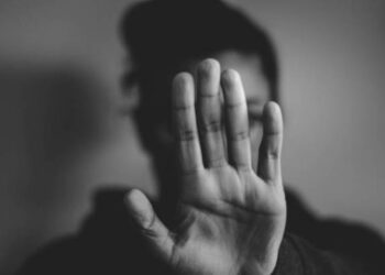 Μόλις «έσκασε»: Και δεύτερος πασίγνωστος δικηγόρος κατηγορείται από τη σύντροφό του