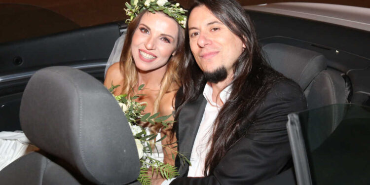 Alldaynews.gr Αυτός είναι ο όρος που έθεσε η Ευρυδίκη στον Μπομπ Κατσιώνη πριν τον γάμο τους